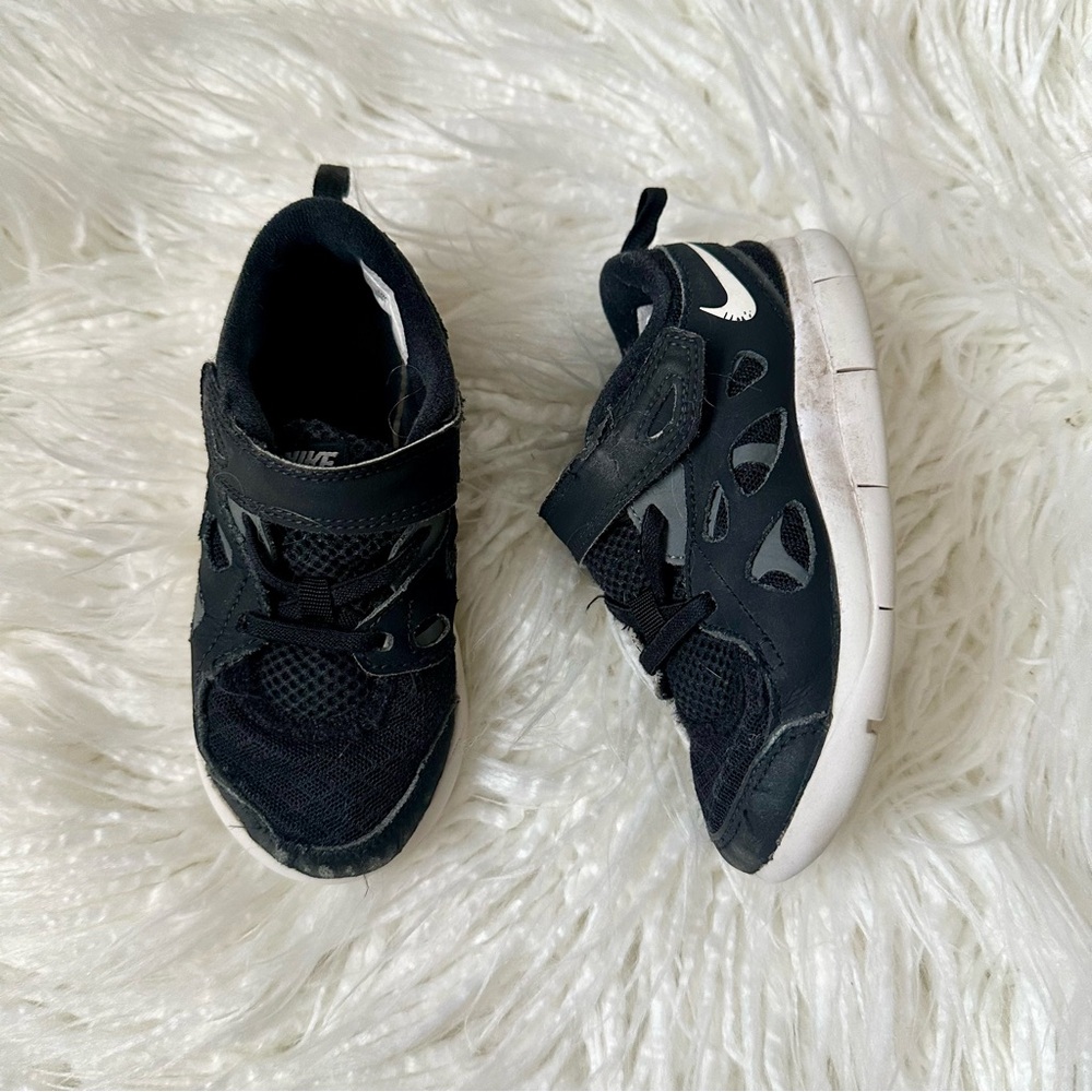 Nike Toddler Black Free Run 2.0 Sneakers Shoes Size 10